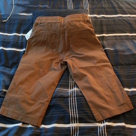Capris - Picture 2 of 3